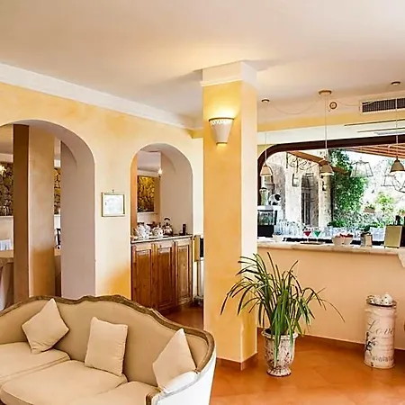 Relais Pian Delle Starze 4* Camerota