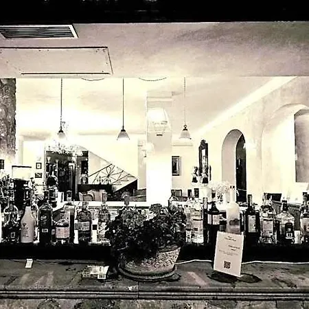 Relais Pian Delle Starze 酒店 卡梅罗塔
